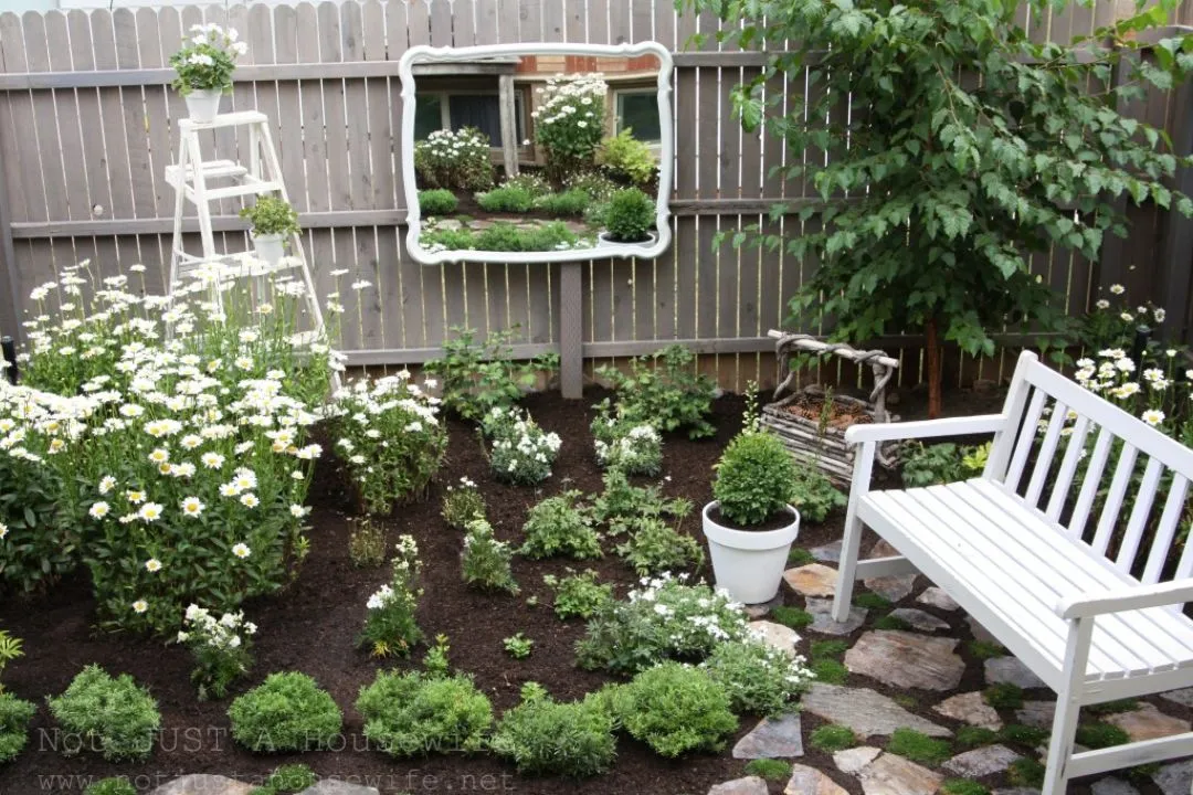 Secret Garden Nook