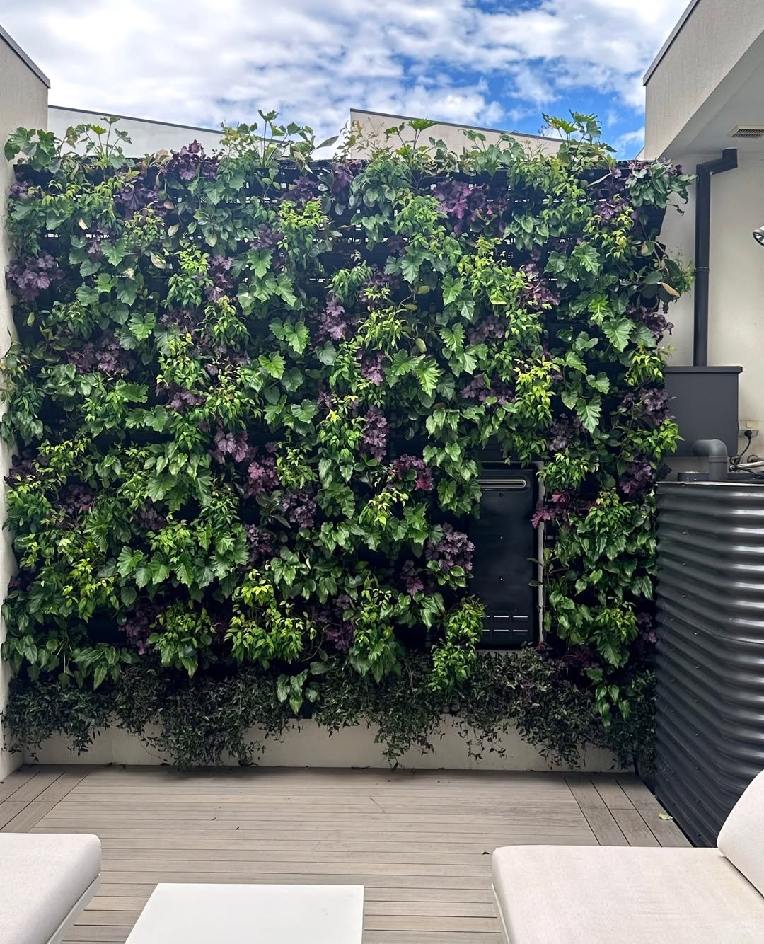 Cozy Garden Nook Creative Vertical Garden