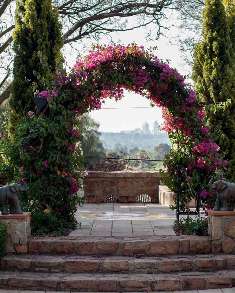 Cozy Garden Nook Garden Arch