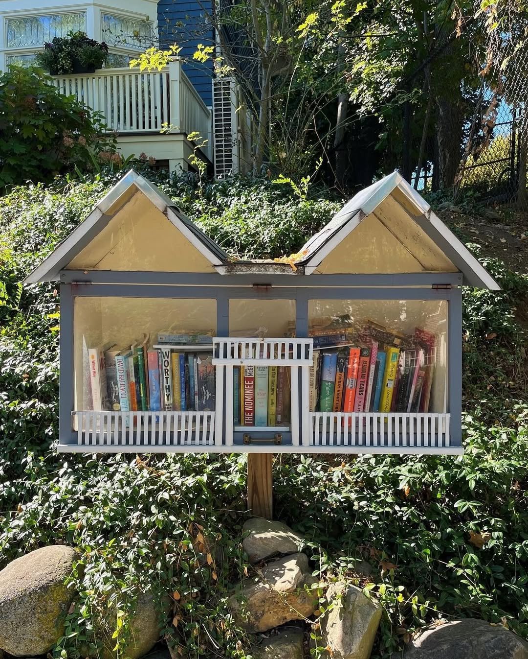 Cozy Garden Nook Mini Library Set UP