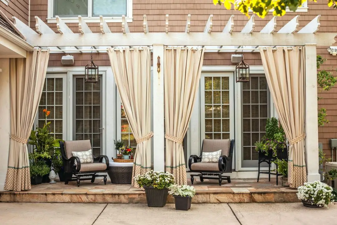 Pergolas With Drapes