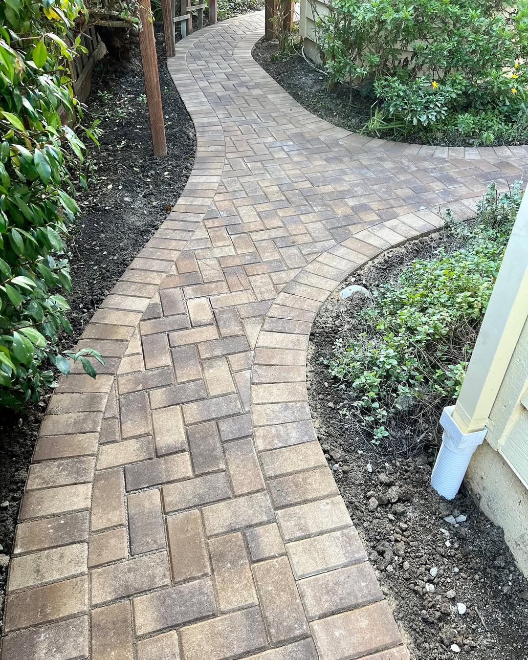 Brick Walkway Ideas Herringbone Pattern Brick Walkway