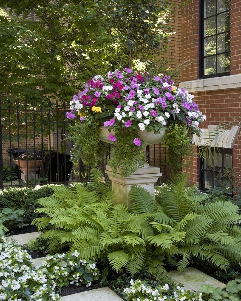 Brightening Up Dark Spots in Garden Shaded Areas
