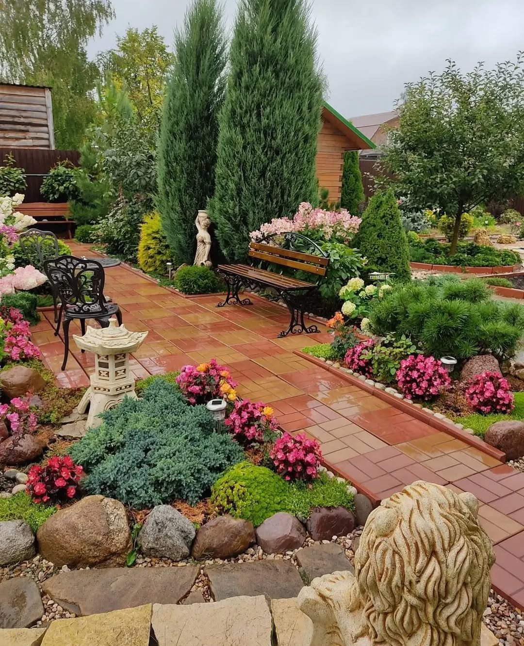 Themed Gardenss for Small sloped Garden
