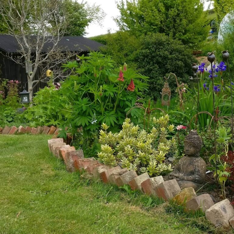 17 Stunning Flower Bed Edging Ideas to Transform Your Garden Borders ...