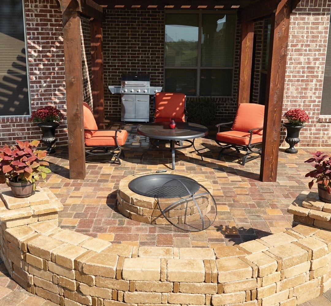 Brick Fire Pit for Affordable Patio Ideas
