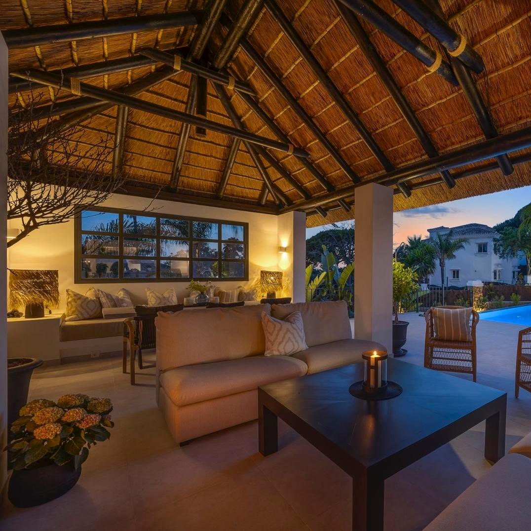 Thatched Roof Outdoor Patio Ideas