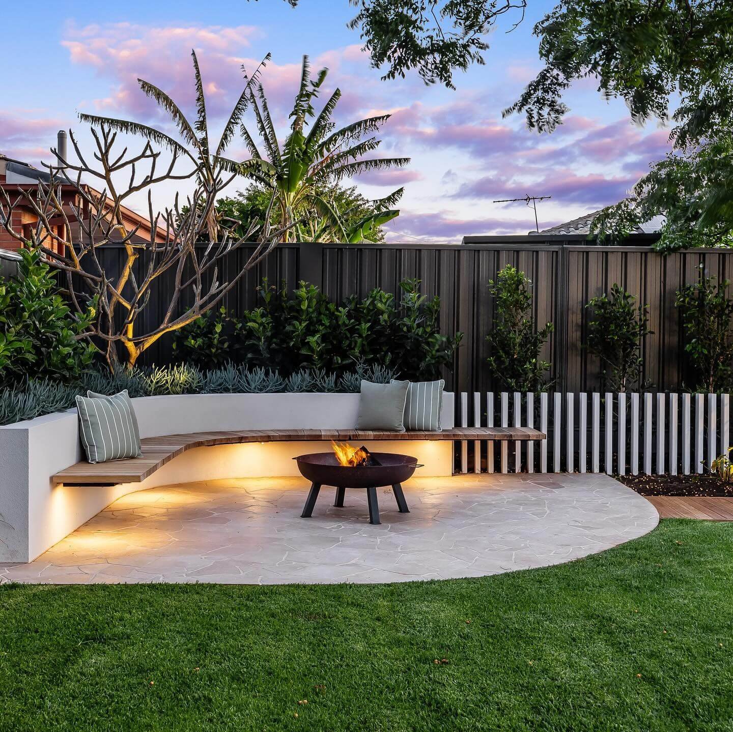 Fire Pit Seating Area Ideas 