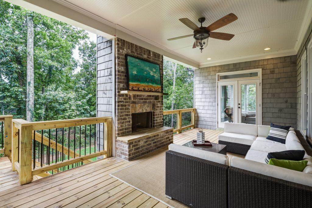 Outdoor Kitchen & Brick Fireplace