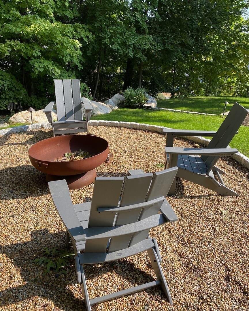 Natural Texture Gravel Fire Pit 