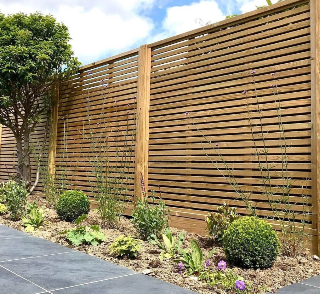 20. Horizontal Privacy Slats for Sleek Minimalism