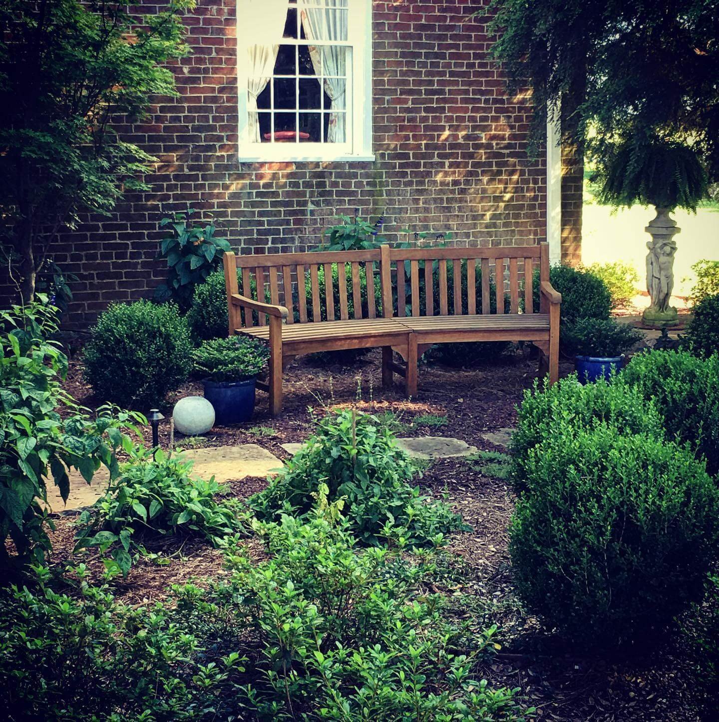 Garden Bench Ideas
