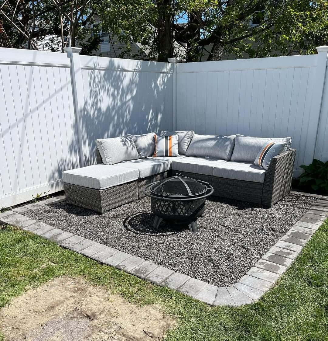 Small-Space Gravel Fire Pit 