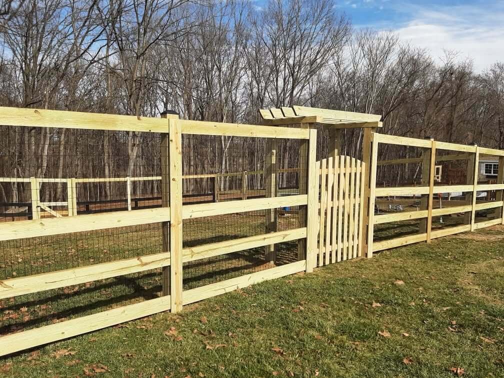 9. Wire and Wood Fence for Open Garden Views