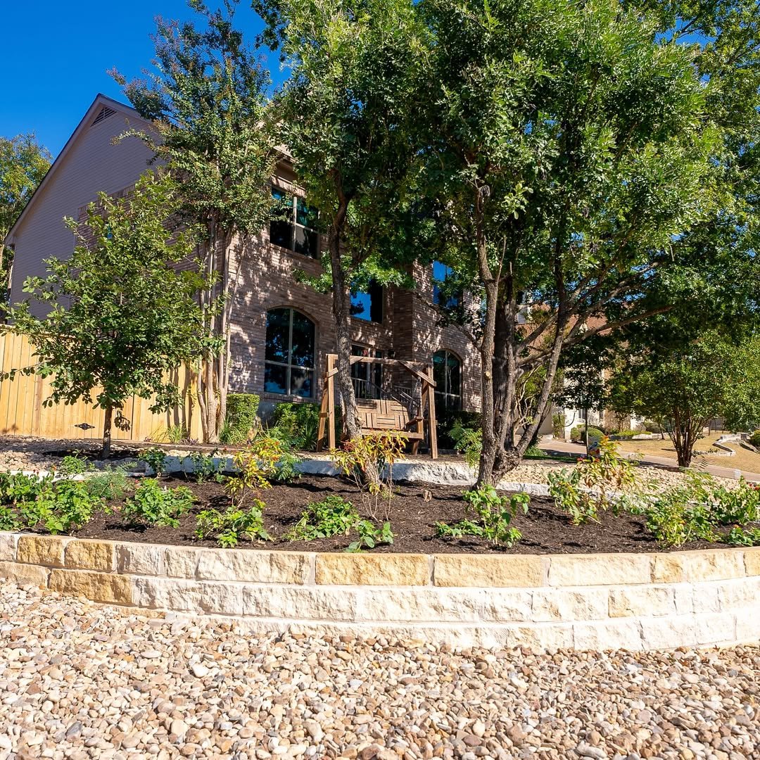  Backyard Artistic Gravel Pathway Ideas