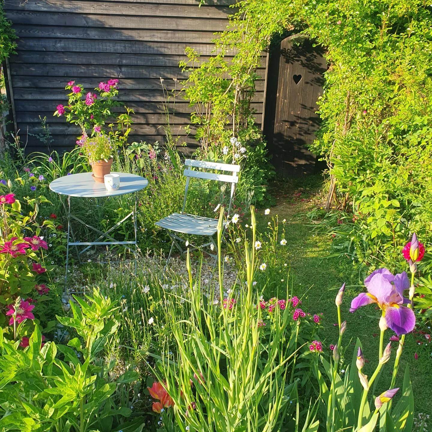 Secret Garden Vibes with a Hidden Arch in Stunning Garden Arch Trellis 