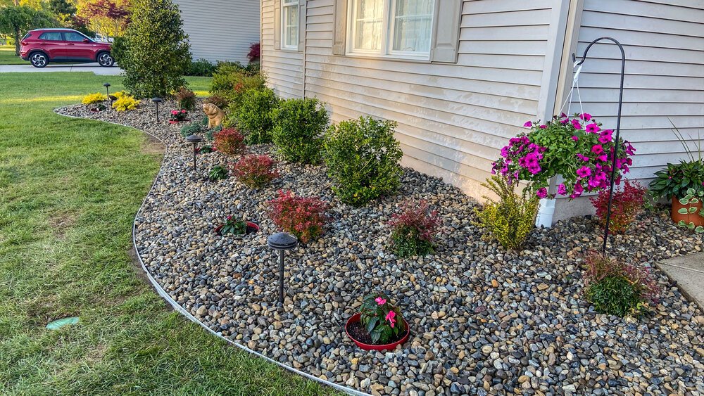 DIY Front Yard Rock Landscaping Rock Edging for Flower Beds