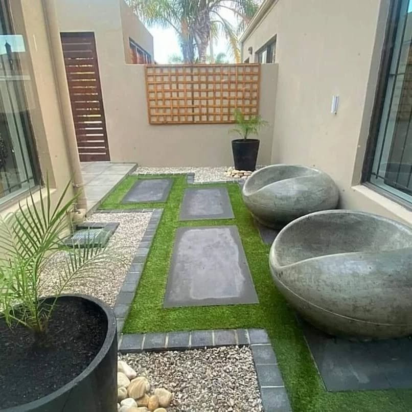 Tiny Front Garden Functional Edible Garden