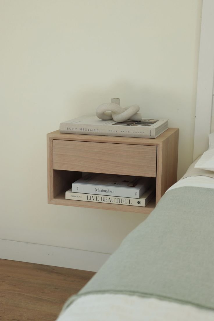 Modern Luxury Bedroom Furniture Space-Saving with Style