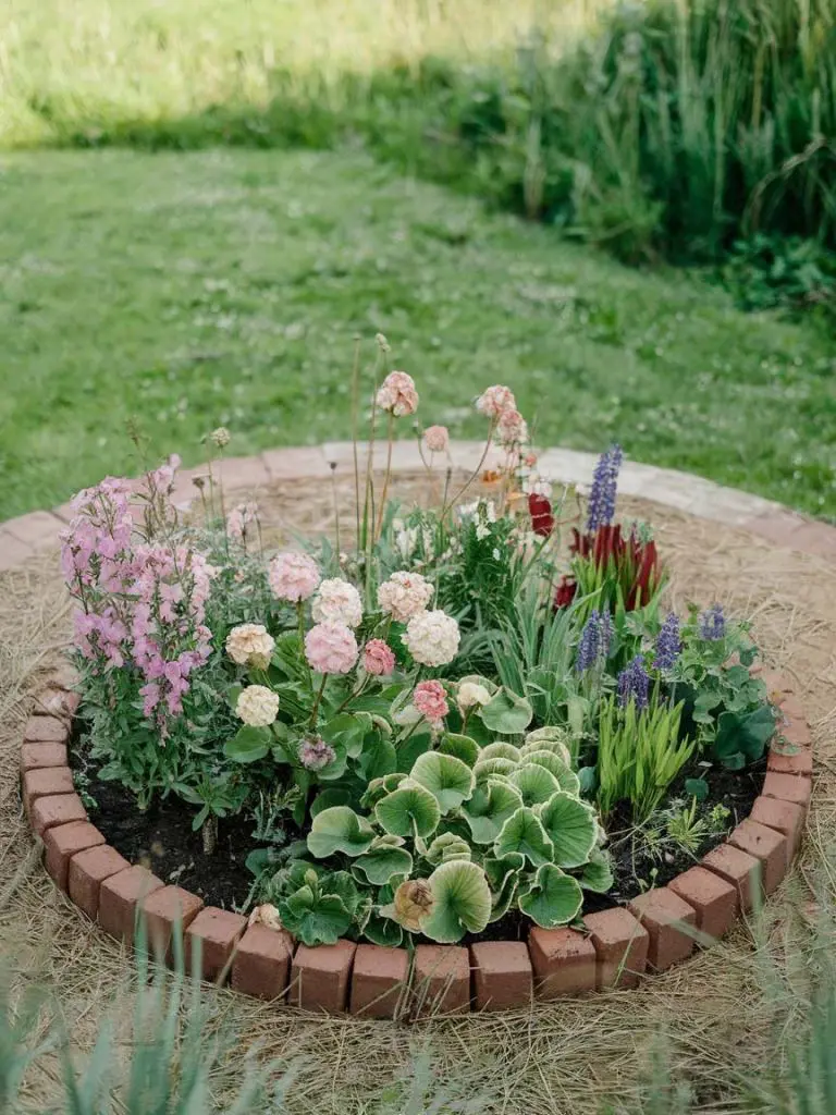 Round Flower Beds Contemporary Round Bed