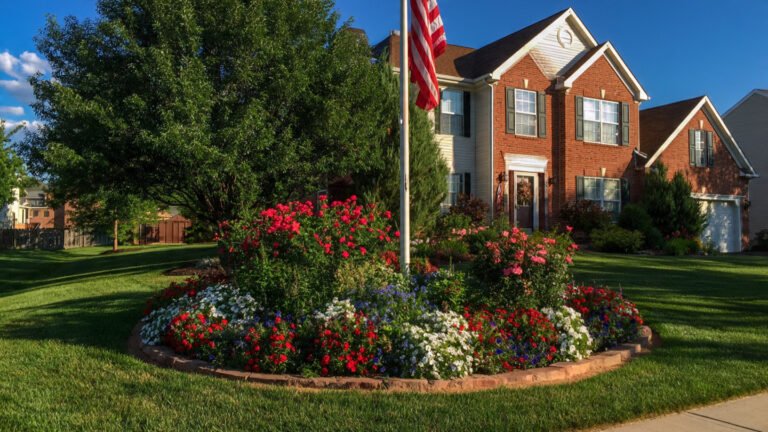 14 Flag Pole Flower Bed Ideas for a Stunning Yard